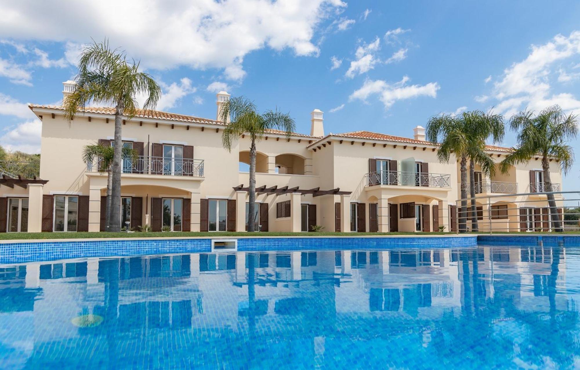 Villa Cascata, 3 Bedroom, Pool, Close To Olhos De Agua Albufeira Exterior photo